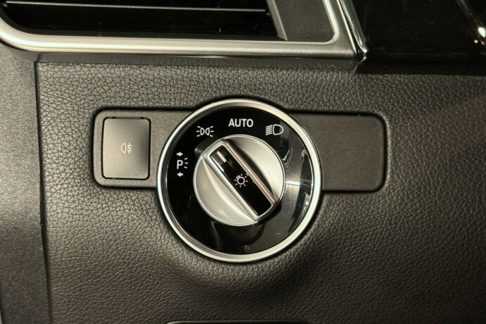 mercedes-benz-m-klasse-diesel-2014-big-35