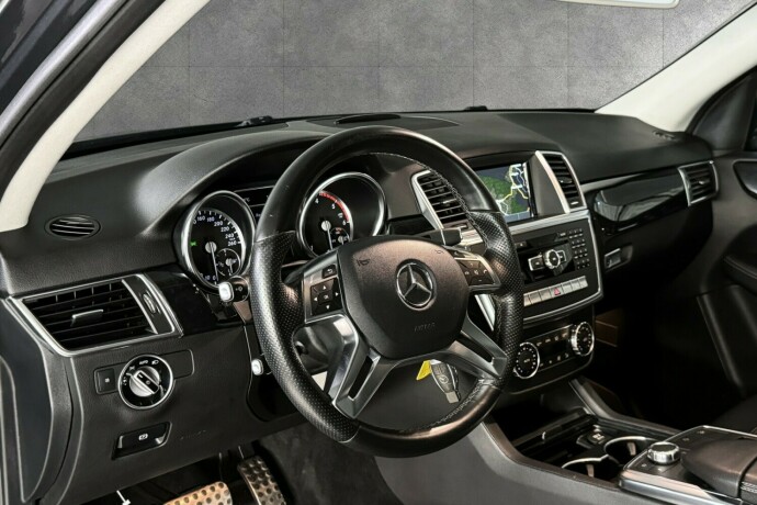 mercedes-benz-m-klasse-diesel-2014-big-23