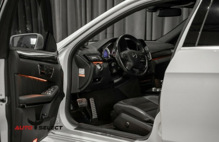 mercedes-benz-e-klasse-bensin-2010-big-28