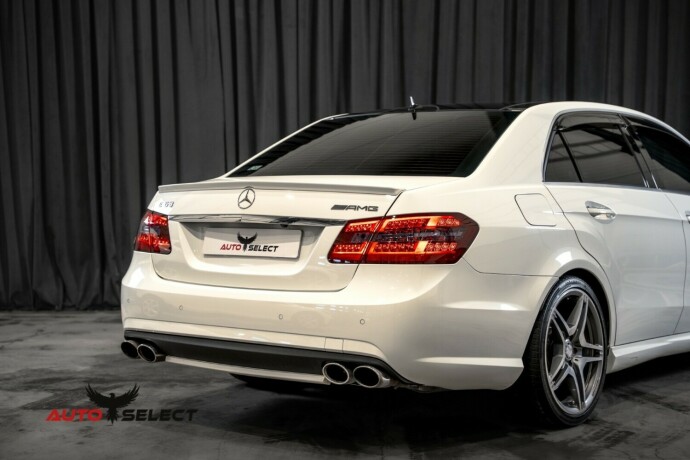 mercedes-benz-e-klasse-bensin-2010-big-16