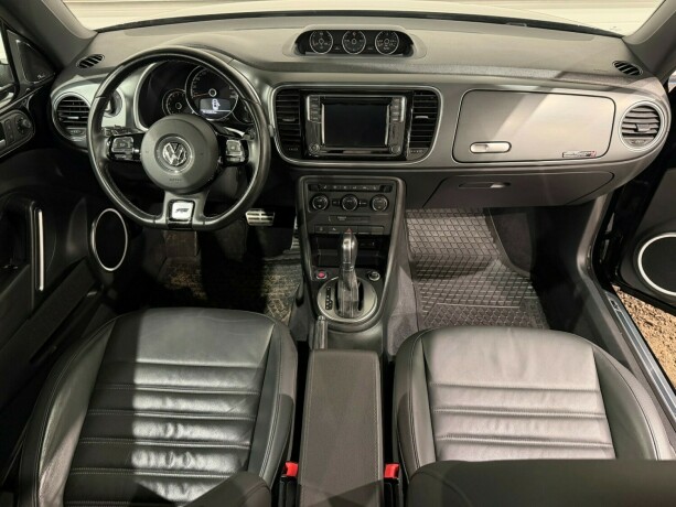 volkswagen-beetle-bensin-2016-big-12