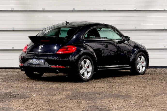 volkswagen-beetle-bensin-2016-big-2