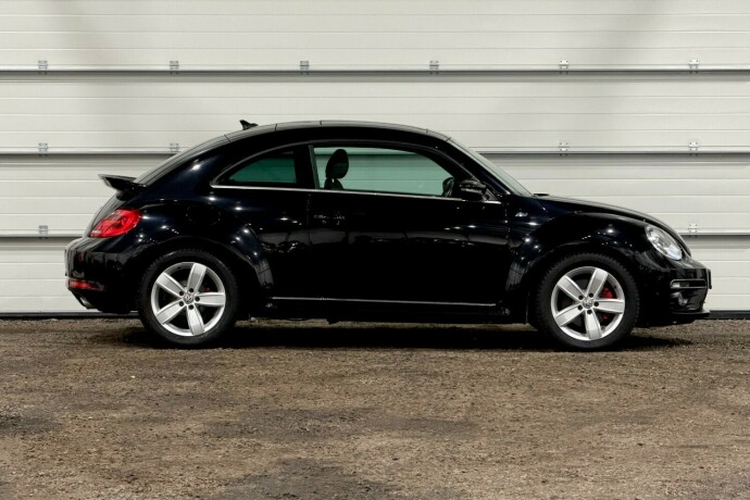 volkswagen-beetle-bensin-2016-big-1