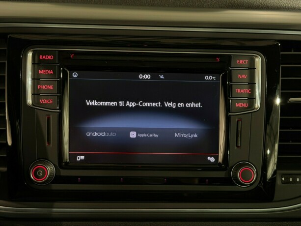 volkswagen-beetle-bensin-2016-big-14