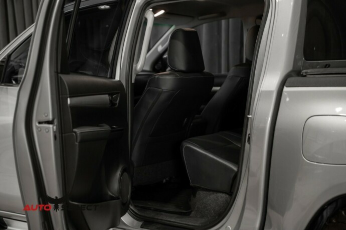 toyota-hilux-diesel-2018-big-14