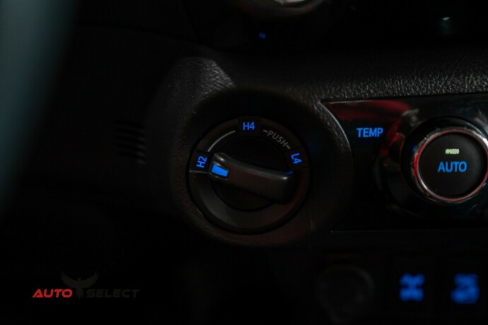 toyota-hilux-diesel-2018-big-34