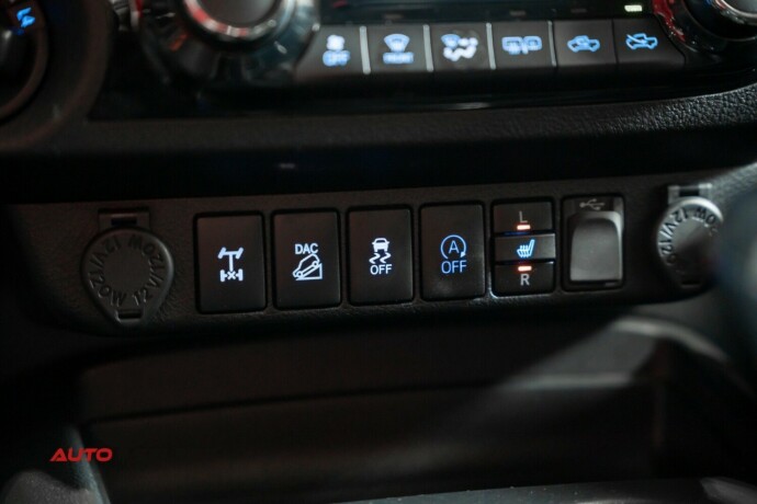 toyota-hilux-diesel-2018-big-35