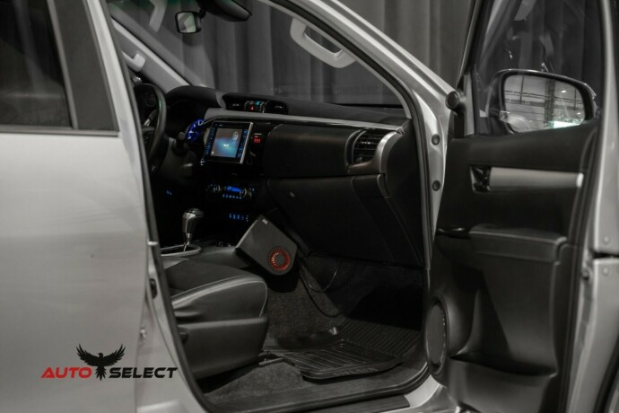 toyota-hilux-diesel-2018-big-16