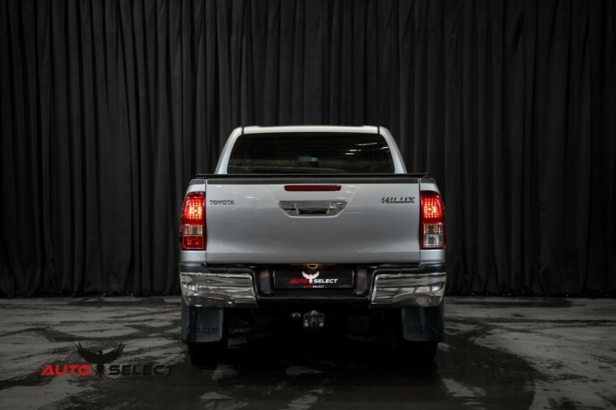 toyota-hilux-diesel-2018-big-8