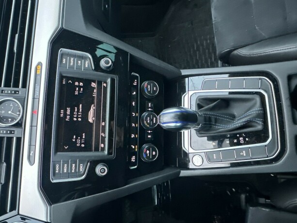 volkswagen-passat-elektrisitetbensin-2016-big-9