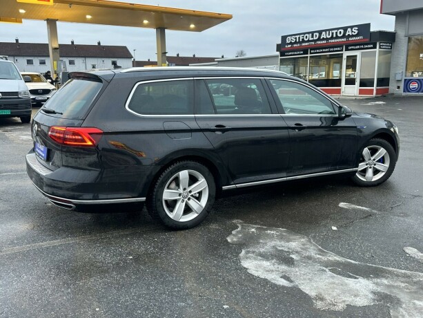 volkswagen-passat-elektrisitetbensin-2016-big-3