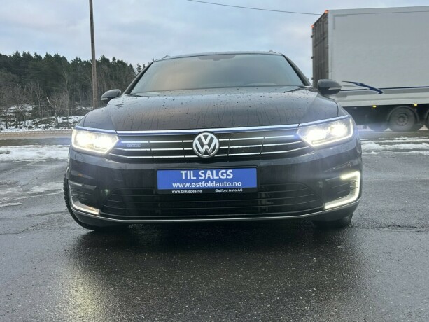 volkswagen-passat-elektrisitetbensin-2016-big-1