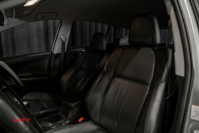 toyota-rav4-diesel-2014-big-23