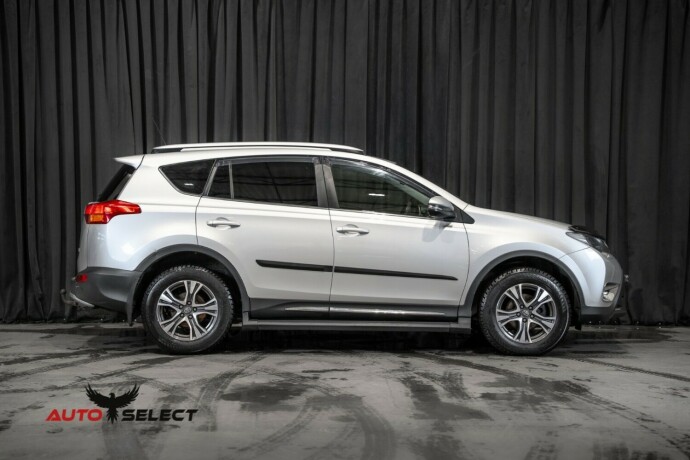 toyota-rav4-diesel-2014-big-12