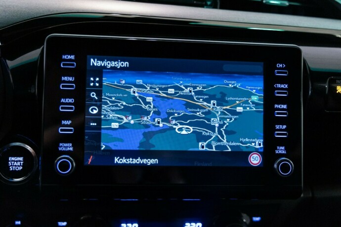 toyota-hilux-2023-big-15