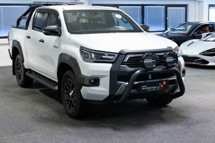 toyota-hilux-2023-big-3