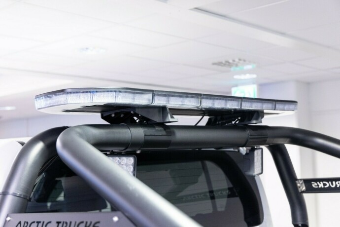 toyota-hilux-2023-big-10