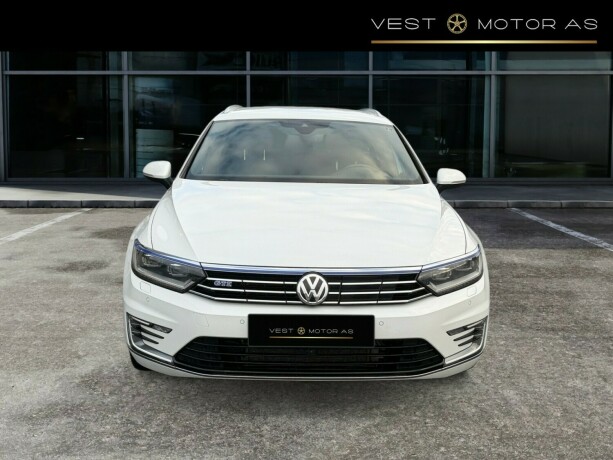 volkswagen-passat-elektrisitetbensin-2017-big-1