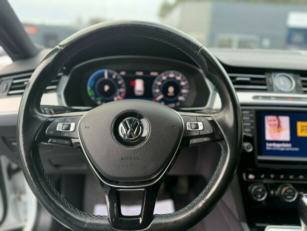 volkswagen-passat-elektrisitetbensin-2017-big-15