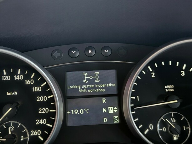 mercedes-benz-gl-diesel-2007-big-18