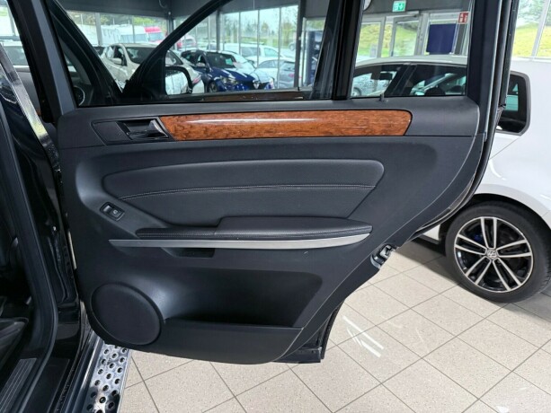 mercedes-benz-gl-diesel-2007-big-30