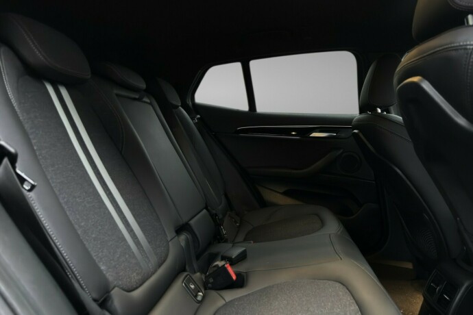 bmw-x2-elektrisitetbensin-2022-big-14