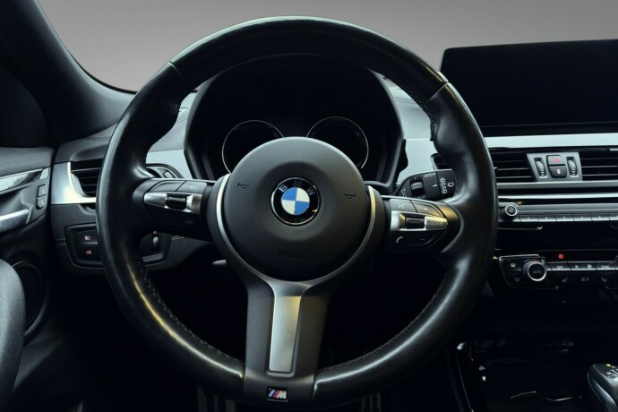 bmw-x2-elektrisitetbensin-2022-big-11