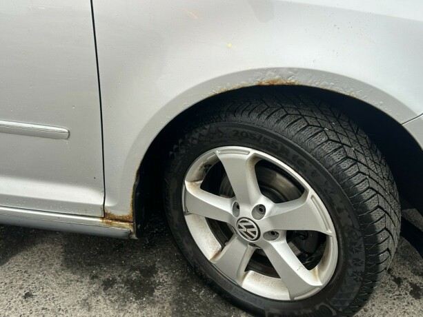 volkswagen-golf-plus-bensin-2010-big-9