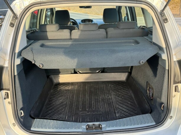 ford-c-max-diesel-2011-big-18