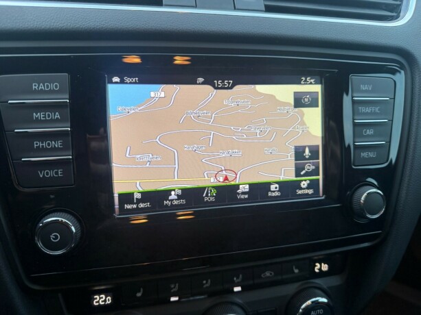 skoda-octavia-rs-bensin-2017-big-13