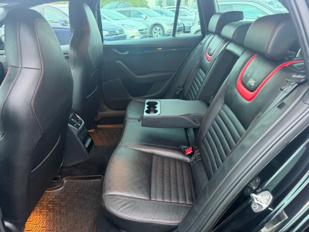 skoda-octavia-rs-bensin-2017-big-16