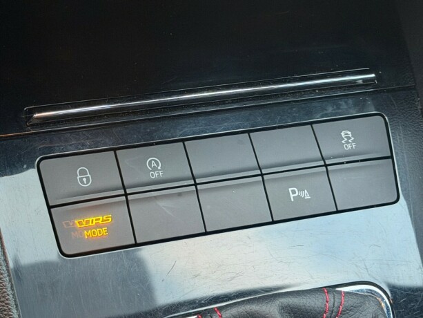 skoda-octavia-rs-bensin-2017-big-20