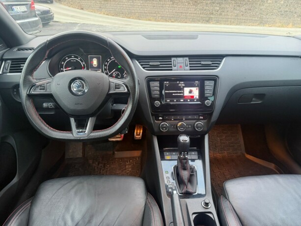 skoda-octavia-rs-bensin-2017-big-7