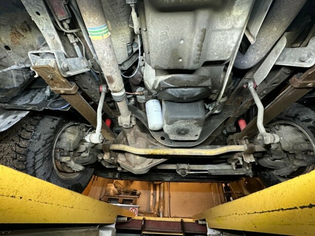 ford-excursion-diesel-2001-big-57