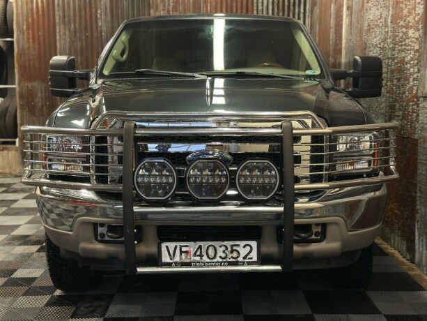 ford-excursion-diesel-2001-big-7