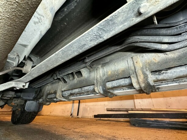 ford-excursion-diesel-2001-big-54