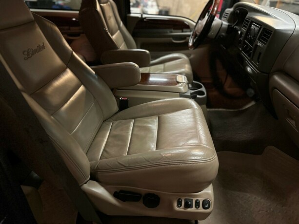 ford-excursion-diesel-2001-big-31