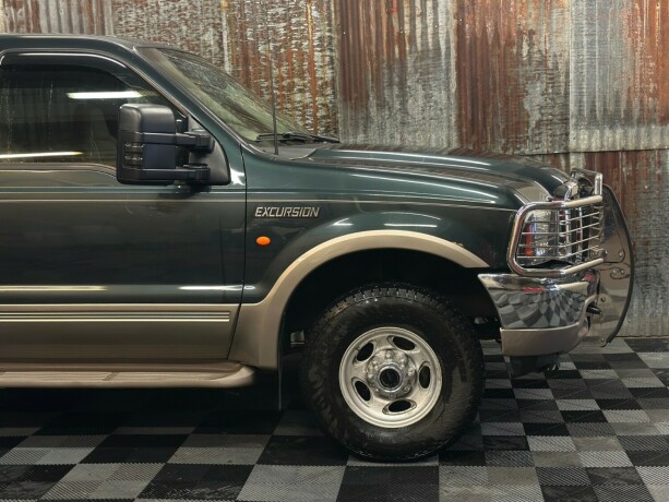 ford-excursion-diesel-2001-big-2