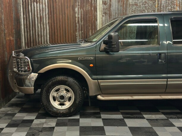 ford-excursion-diesel-2001-big-12