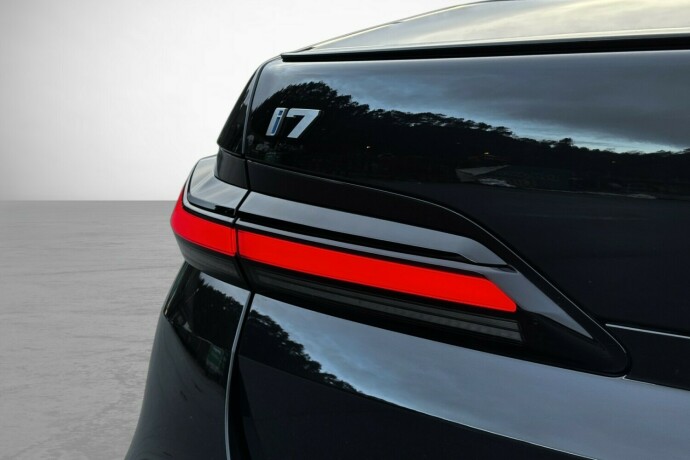 bmw-i7-elektrisitet-2023-big-11