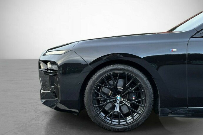 bmw-i7-elektrisitet-2023-big-4