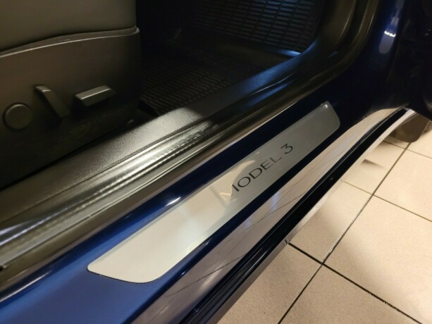 tesla-model-3-elektrisitet-2019-big-18