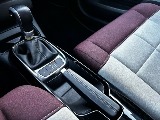 citroen-c4-cactus-bensin-2019-big-17