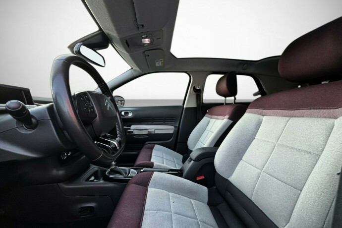 citroen-c4-cactus-bensin-2019-big-15