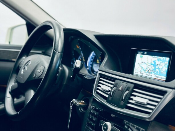 mercedes-benz-e-klasse-diesel-2012-big-14