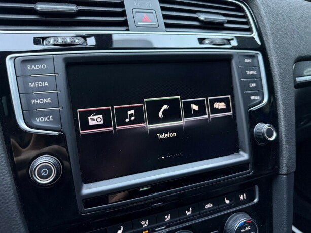 volkswagen-golf-bensin-2016-big-18