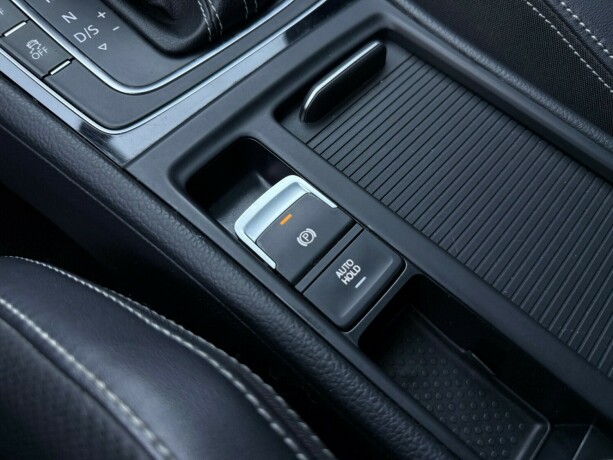 volkswagen-golf-bensin-2016-big-30