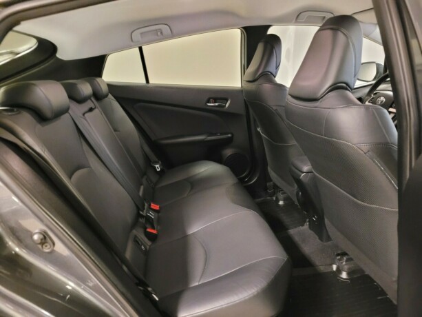 toyota-prius-elektrisitetbensin-2016-big-18