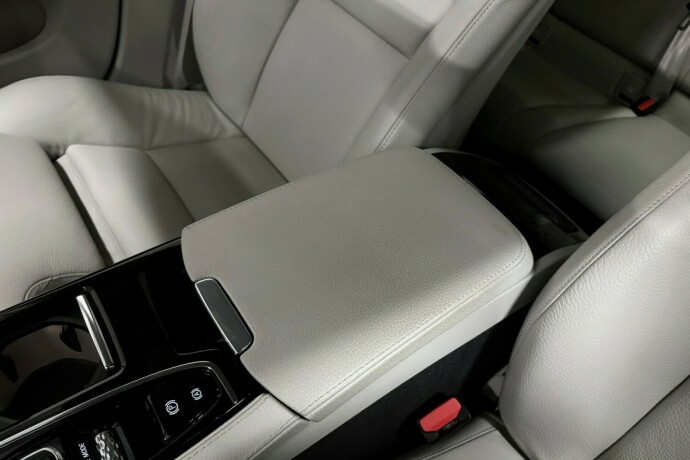 volvo-v60-elektrisitetbensin-2021-big-42