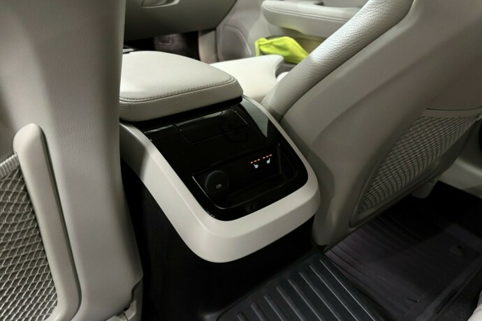 volvo-v60-elektrisitetbensin-2021-big-15